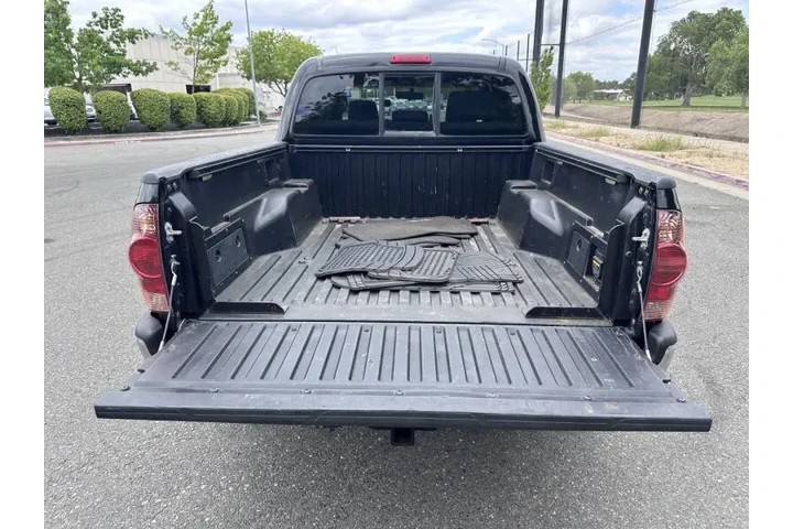 $13495 : 2008 Tacoma PreRunner V6 image 9