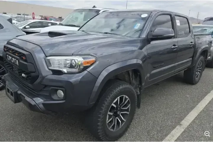 $29950 : Toyota Tacoma 2021 4x2 TRD O image 2