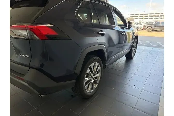 $29999 : Toyota RAV4 2021 Limited 4dr image 10