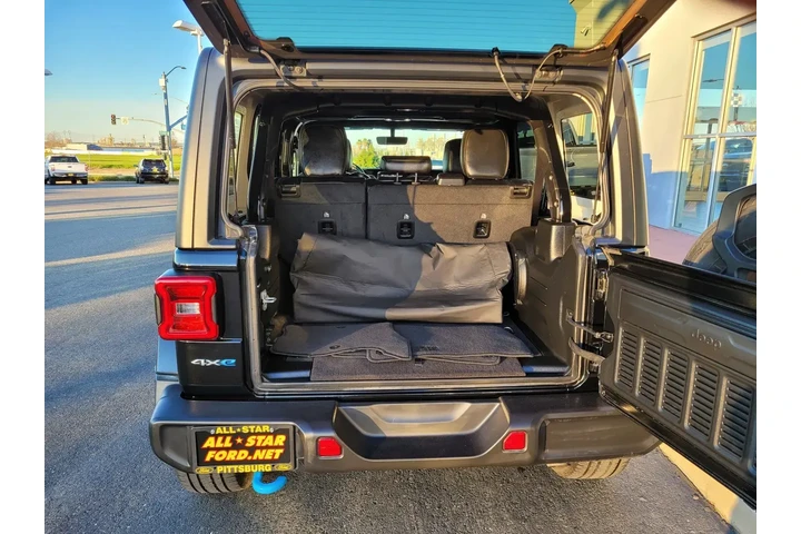 $30824 : Jeep Wrangler 2023 4x4 High image 10