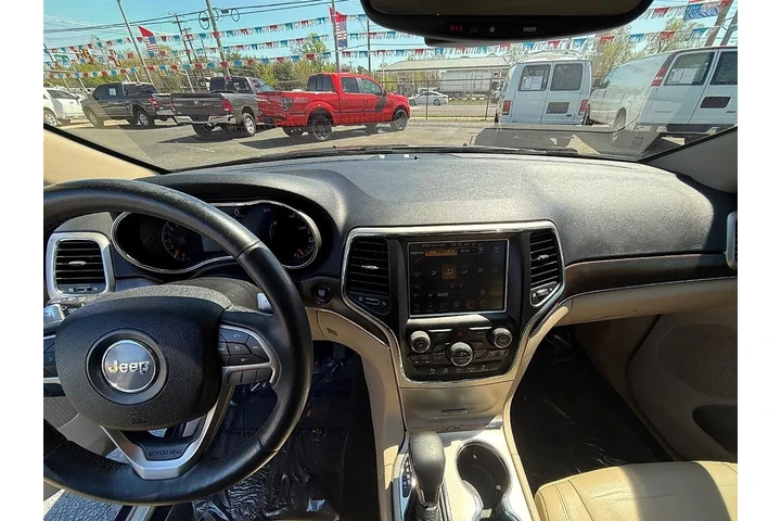 $17900 : 2017 Grand Cherokee Limited 4 image 6