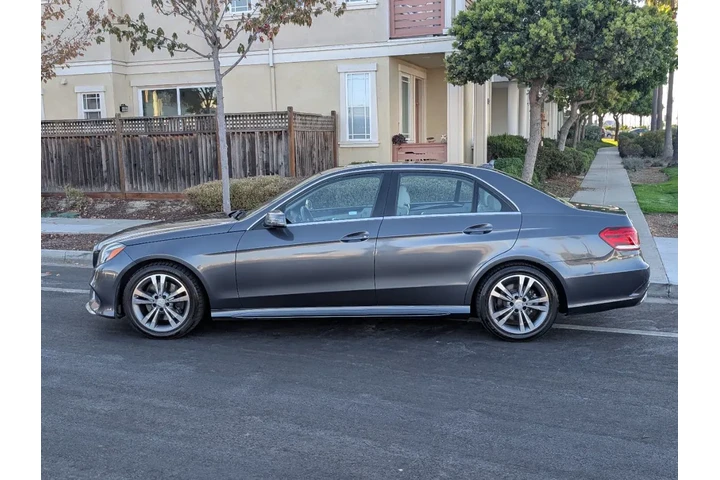 $12988 : 2014 E 250 BlueTEC Sport Sedan image 8