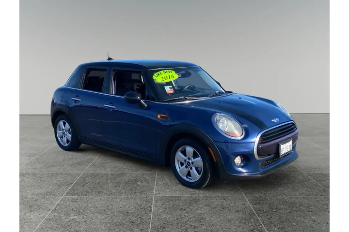 $10189 : MINI Hardtop 4 Door 2016 Coo image 7