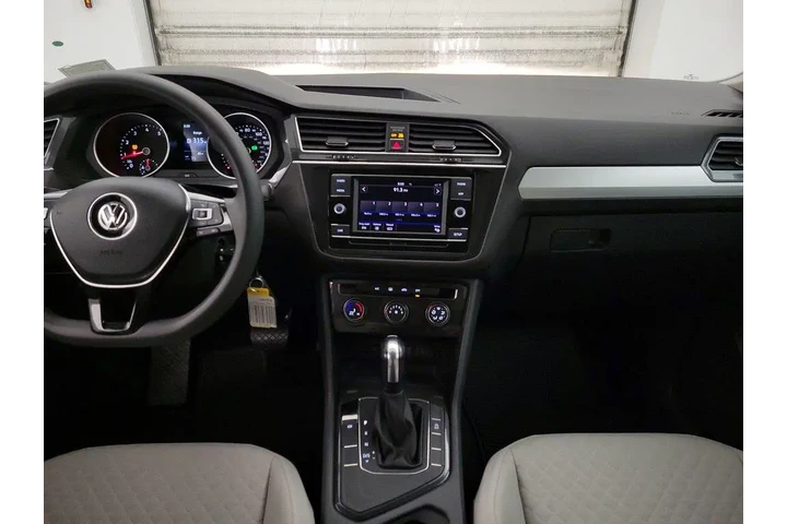 $15998 : Volkswagen Tiguan 2018 2.0T image 9