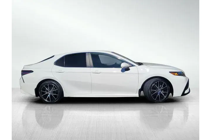 $26155 : Toyota Camry 2024 SE 4dr Sed image 3