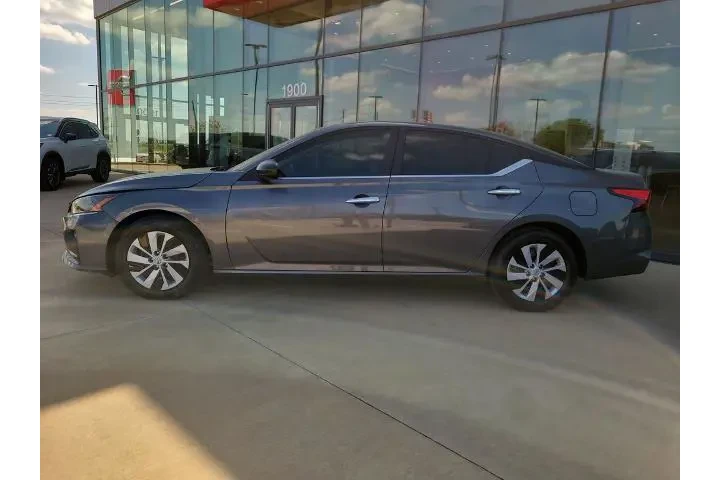 $25200 : Nissan Altima 2025 2.5 S 4dr image 3