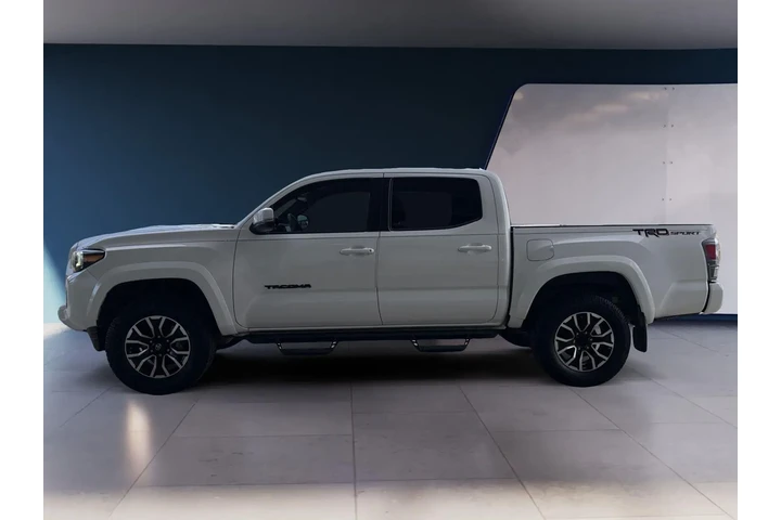 $33995 : Toyota Tacoma 2022 4x2 TRD S image 2
