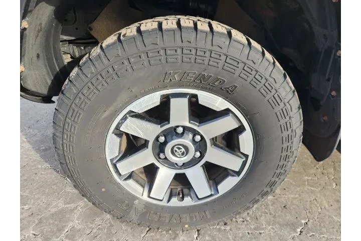 $35987 : Toyota 4Runner 2022 4x4 TRD image 10