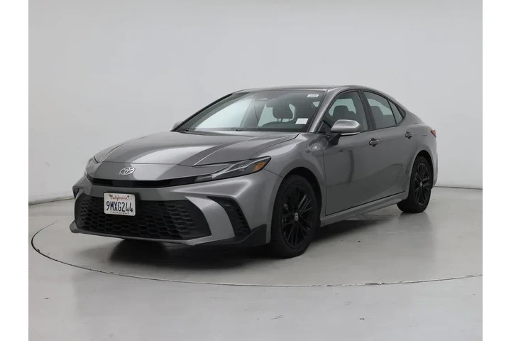 $27998 : Toyota Camry 2025 AWD SE 4dr image 4