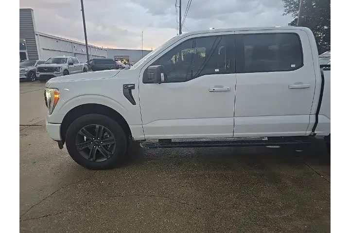 $28980 : Ford F-150 2021 4x4 XLT 4dr image 5