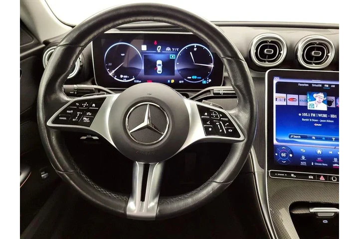 $31998 : Mercedes-Benz C-Class 2022 A image 10