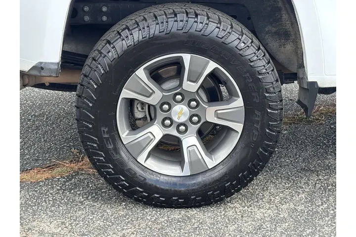$18999 : Chevrolet Colorado 2017 4x4 image 9