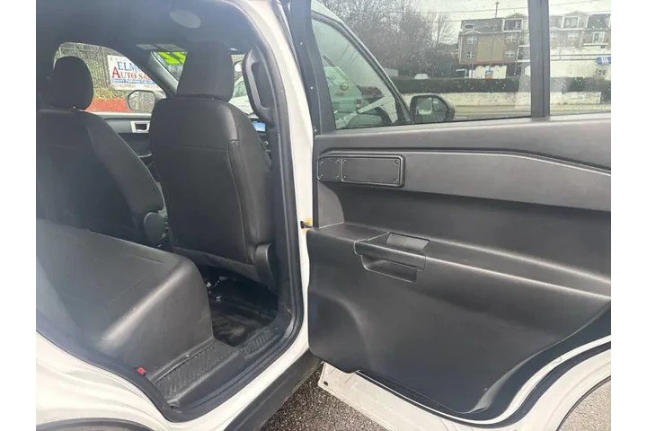 $19499 : 2022 Explorer Police Intercep image 10