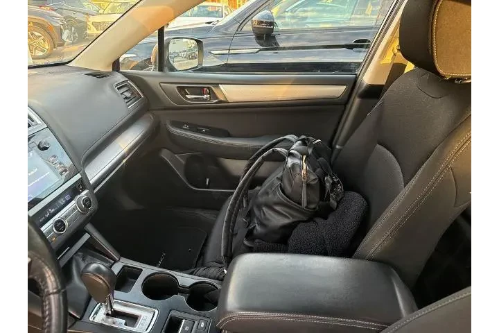 $15000 : Subaru Legacy 2016 AWD 2.5i image 10