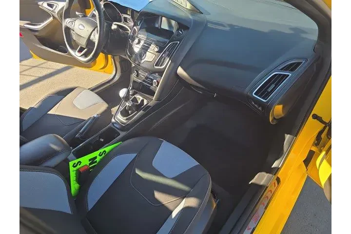 $17995 : Ford Focus 2018 ST 4dr Hatch image 9