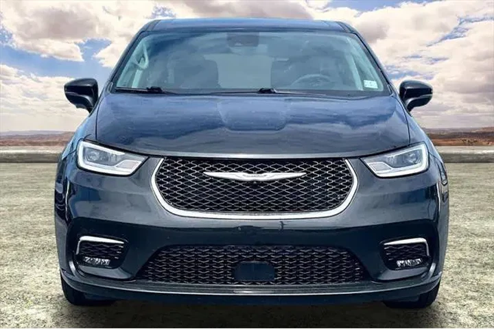 $23991 : Chrysler Pacifica 2023 Touri image 2