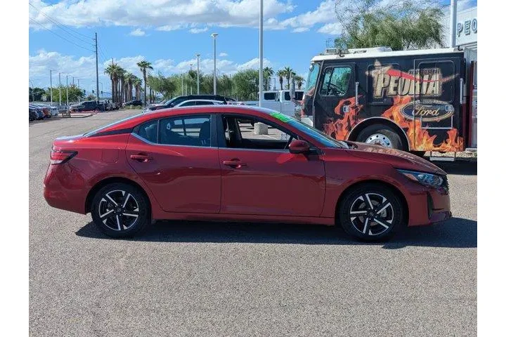 Nissan Sentra 2024 SV 4dr Se image 7