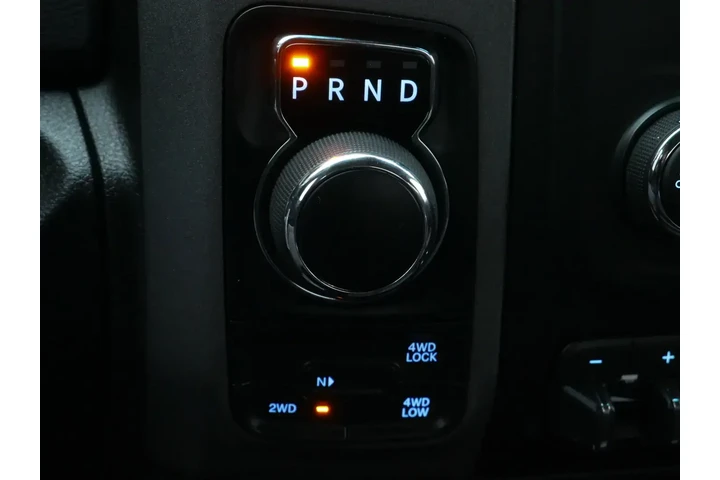 $23978 : Ram 1500 Classic 2019 4x4 Tr image 9