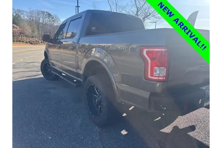 $22039 : Ford F-150 2016 4x4 King Ran image 5