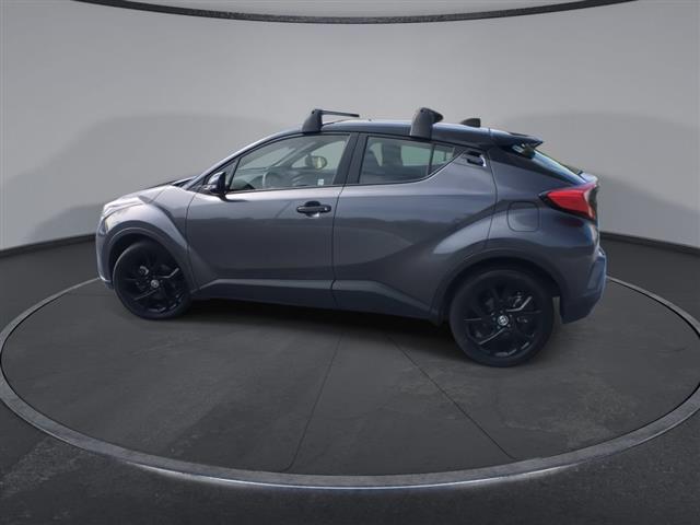 $25300 : PRE-OWNED 2022 TOYOTA C-HR NI image 6