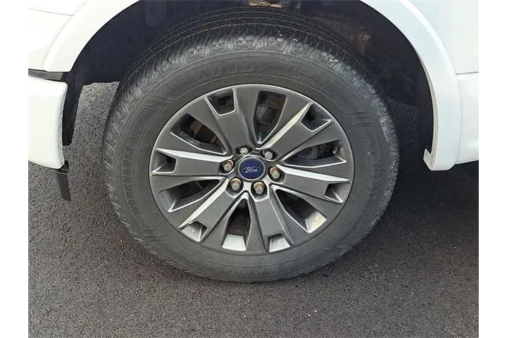 $19865 : Ford F-150 2017 4x4 XLT 4dr image 9