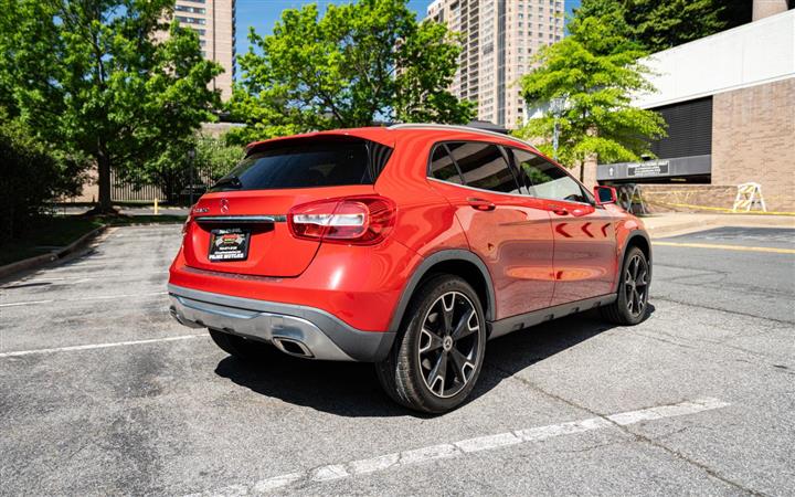 $20000 : 2018 MERCEDES-BENZ GLA image 4