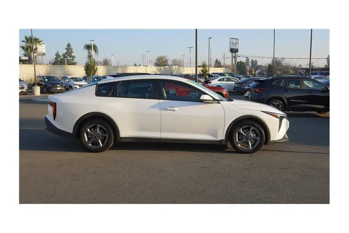 $21300 : 2025 K4 LXS image 5