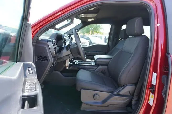 $37725 : Ford F-150 2024 4x2 STX 4dr image 7