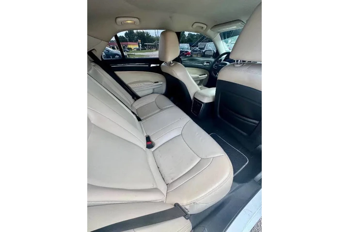 $11900 : 2019 300 Touring image 9