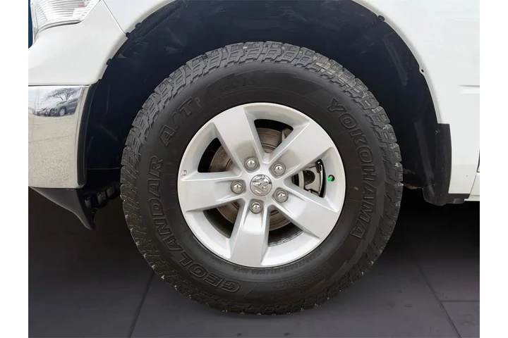 $29797 : Ram 1500 Classic 2023 4x4 SL image 9