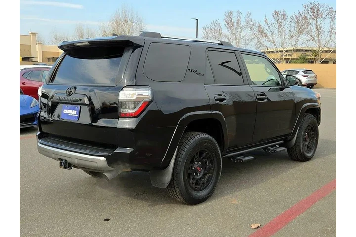 $33998 : Toyota 4Runner 2018 4x4 SR5 image 5