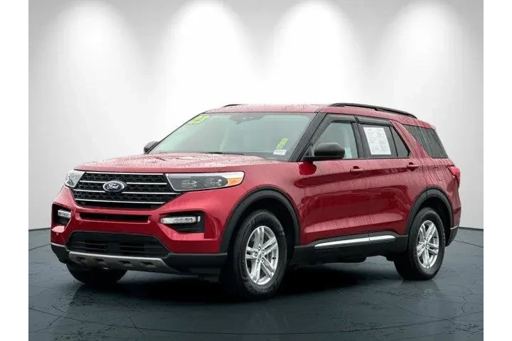 $27998 : Ford Explorer 2023 AWD XLT 4 image 8
