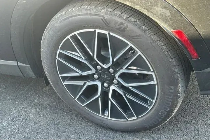 $39856 : Ford Mustang Mach-E 2025 AWD image 4