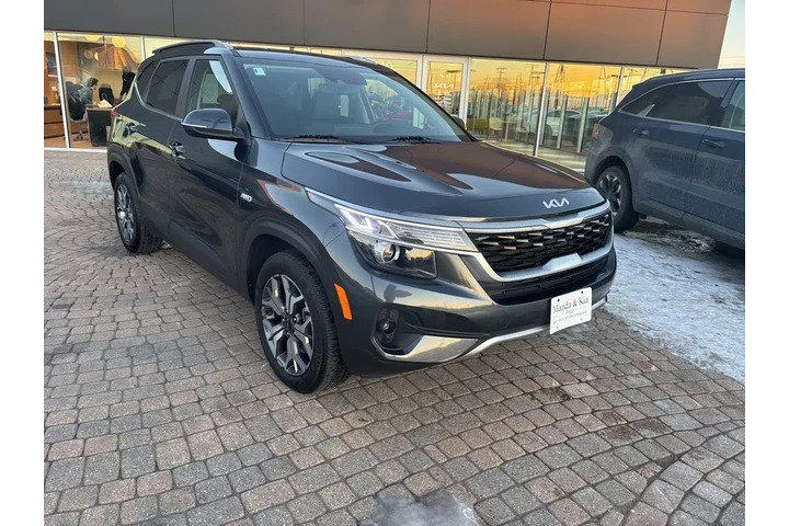 $22999 : 2023 Seltos EX image 3