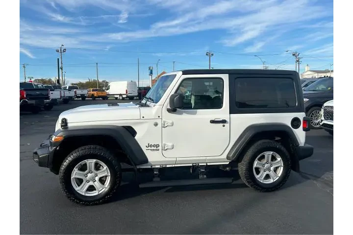 Jeep Wrangler 2020 4x4 Sport image 1