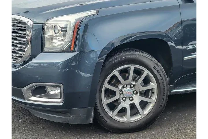 $36868 : GMC Yukon XL 2019 4x4 Denali image 4
