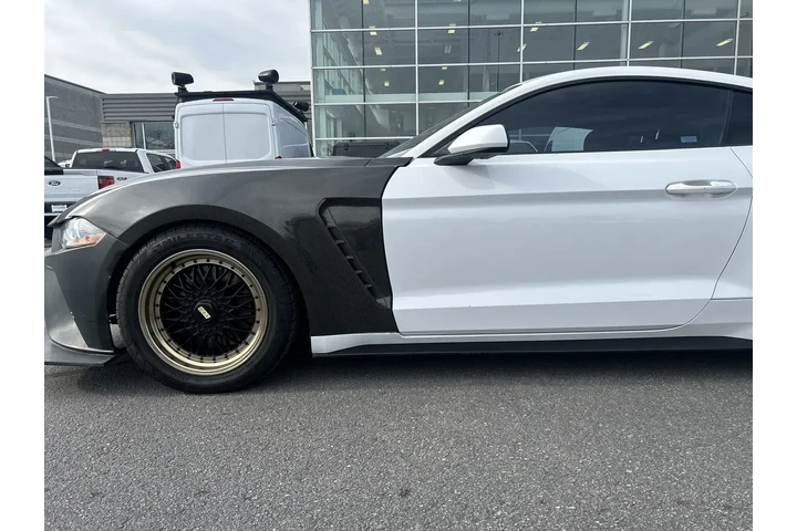 $27224 : Ford Mustang 2018 GT 2dr Fas image 9