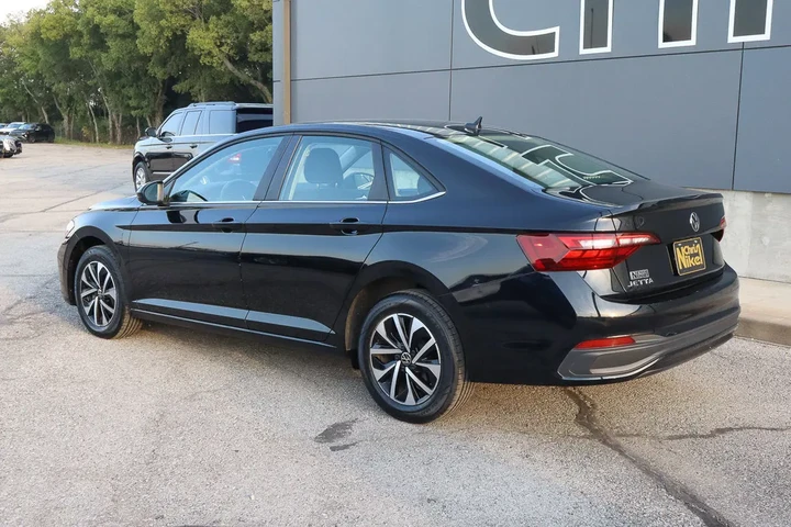 $18388 : 2024 Jetta S image 6