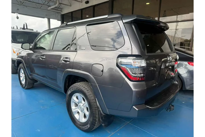 $2000 : 4Runner SR5 Sport image 6