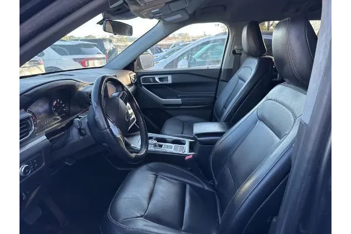 $26051 : Ford Explorer 2020 XLT 4dr S image 5