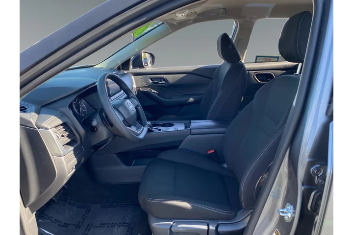 $29941 : Nissan Rogue 2025 S 4dr Cros image 9
