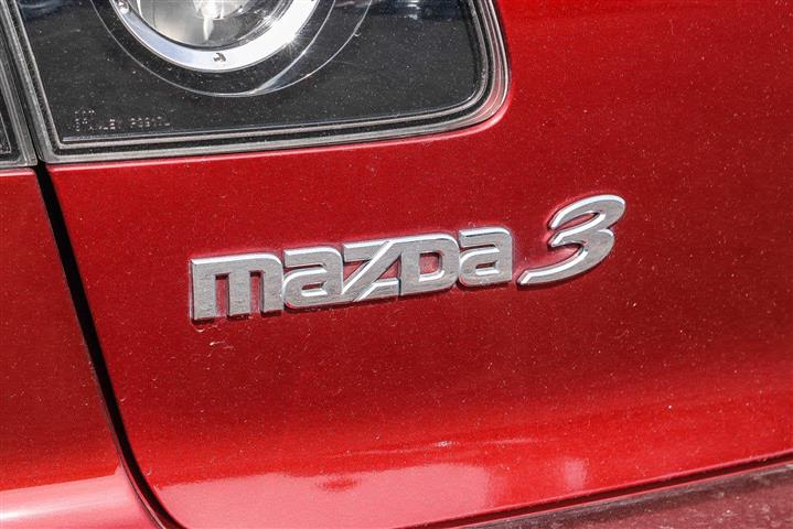 $6990 : Pre-Owned 2009 Mazda3 i Touri image 9
