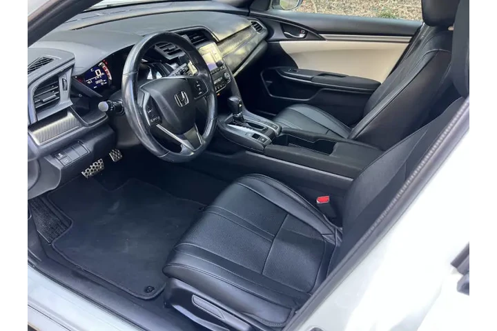 $11900 : 2017 Civic Sport image 7