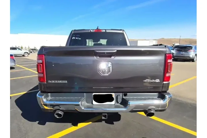 $37999 : Ram 1500 2023 4x4 Laramie 4d image 3
