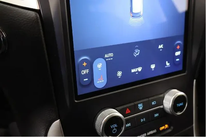 $22228 : Ford Edge 2021 SEL 4dr Cross image 7