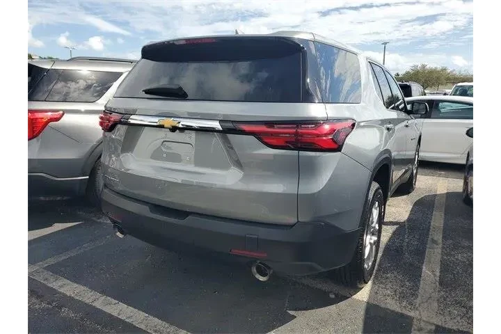 $22490 : Chevrolet Traverse 2023 LS 4 image 3