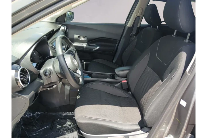 $20991 : Nissan Kicks 2024 SV 4dr Cro image 10
