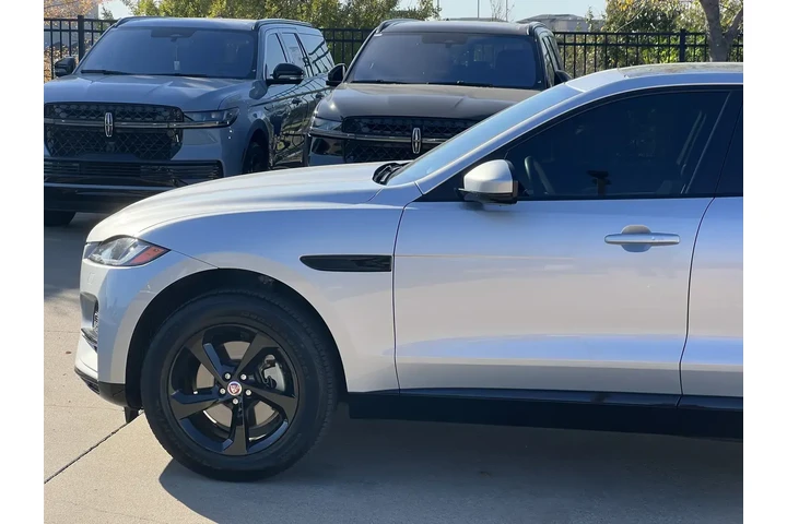 $31328 : Jaguar F-PACE 2023 AWD P250 image 5