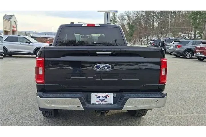 $39995 : Ford F-150 2023 4x4 XLT 4dr image 7