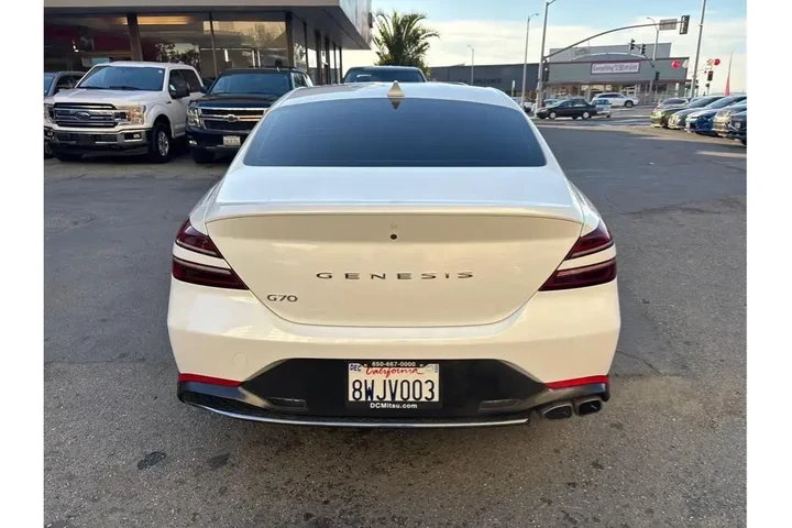 $23388 : Genesis G70 2022 2.0T 4dr Se image 6
